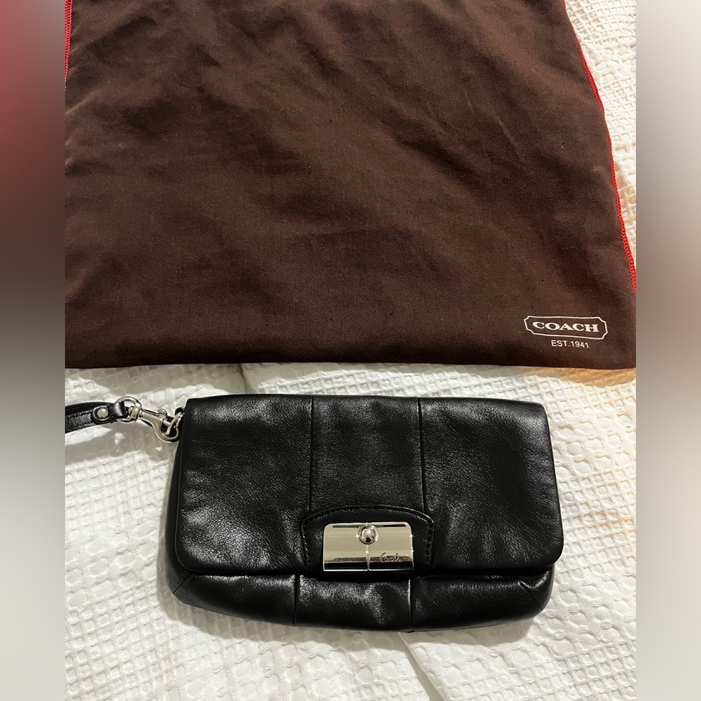 Black coach clutch